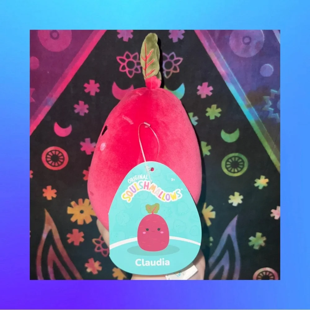❣️NWT HTF Claudia Beet Squishmallow❣️ - Picture 2 of 3